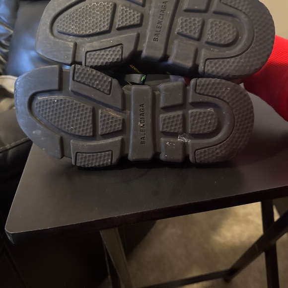 BALENCIAGA
SPEED HIGH TECH LOGO LACE-UP SNEAKERS IN YELLOW BLACK - Picture 2 of 4